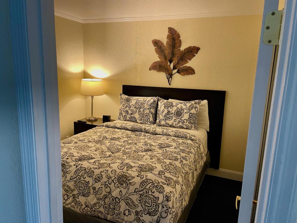 Condo Less Than 5 Min From Airport With Sunset Views Tampa Exteriör bild