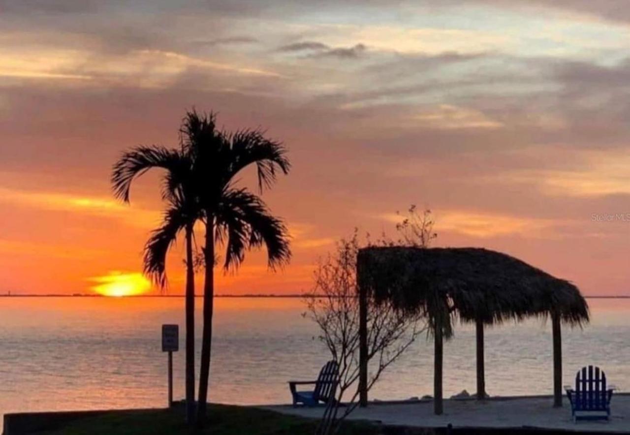 Condo Less Than 5 Min From Airport With Sunset Views Tampa Exteriör bild